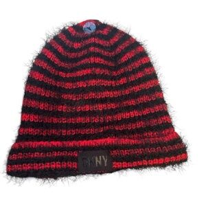 New DKNY winter Red Black Lined Fleece-Lined Knit Beanie One Size New with Tags